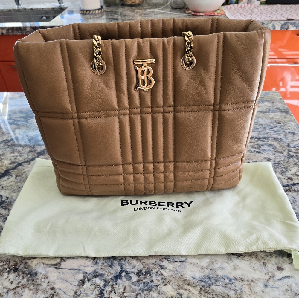 Burberry Medium Lola Quilted Leather Shopper